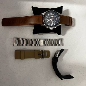 Victorinox Chronograph watch (4 bands included)